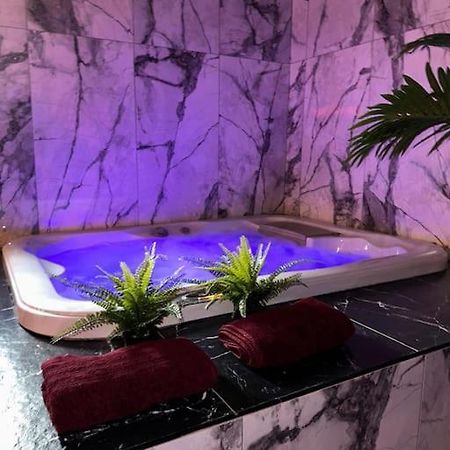 Marbella Logement Privatif -Jacuzzi-Sauna La Valette-du-Var Esterno foto