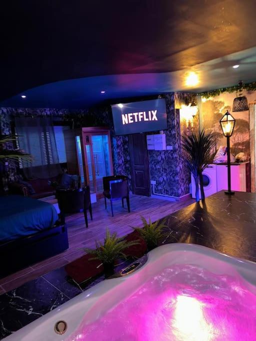 Marbella Logement Privatif -Jacuzzi-Sauna La Valette-du-Var Esterno foto